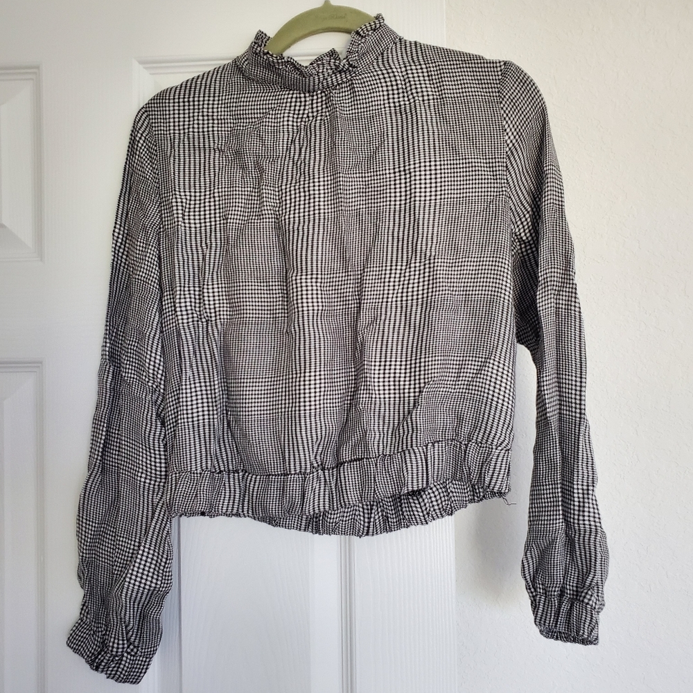 NWT Bershka black white plaid crop top Sz S